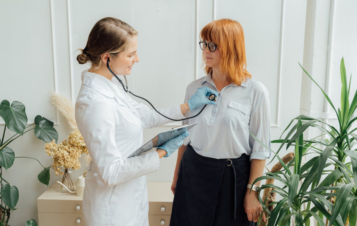 Equipe clínica da Vitalis em atendimento cardiológico